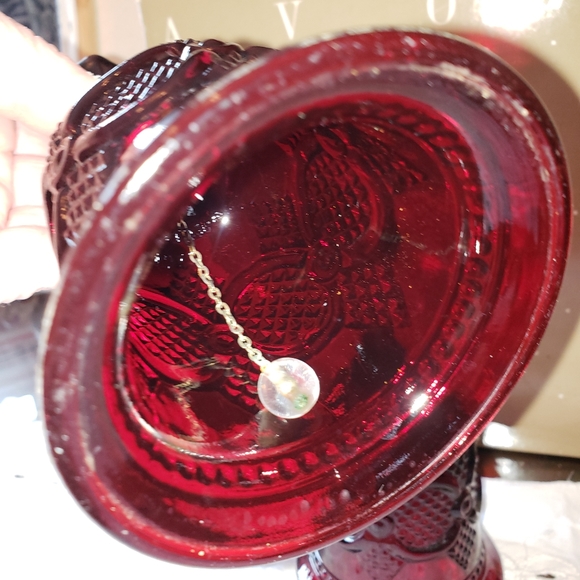 Avon 1876 ruby red hostess bells - Picture 3 of 4